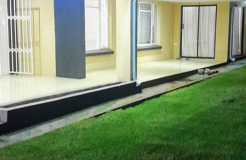 Harare Casa | Family friendly environment with a big garden and barbeque area