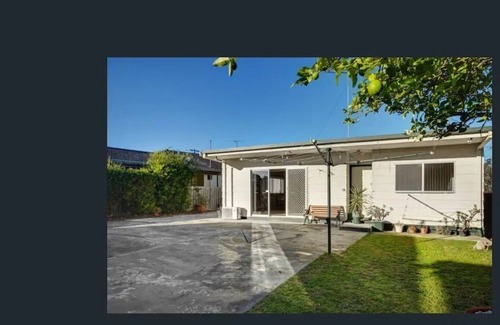 Belmont Casa | Family friendly Four Bedroom house in Belmont