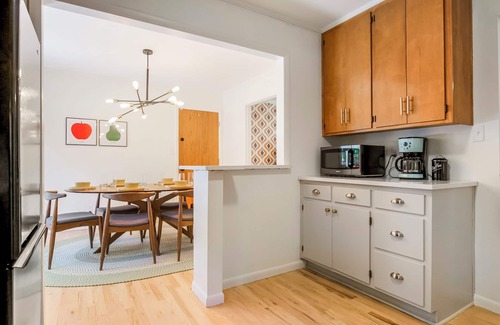 Overland Park Casa | 4BD - Central Location - Backyard & Games
