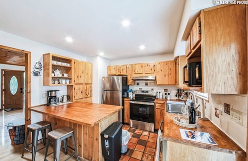 Smallwood Casa | Family-Friendly-Game Room, Hot Tub, 4BR, Game Room, Fire Pit, Near Bethel Woods!