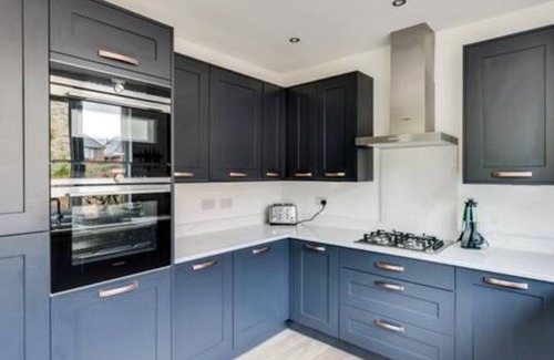 Oxford Casa | Family-Friendly Getaway - Garden, Parking Sleeps 8