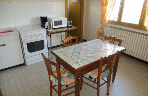 Lorette Apartamento | Casa acogedora con jardín, cerca de zona de baño y parques infantiles