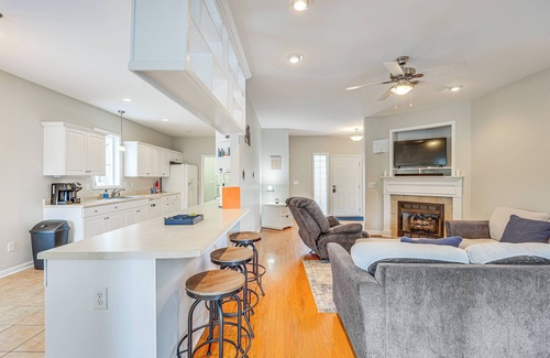 Council Casa | Family-Friendly Harrells Home w/ Fire Pit + Kayaks
