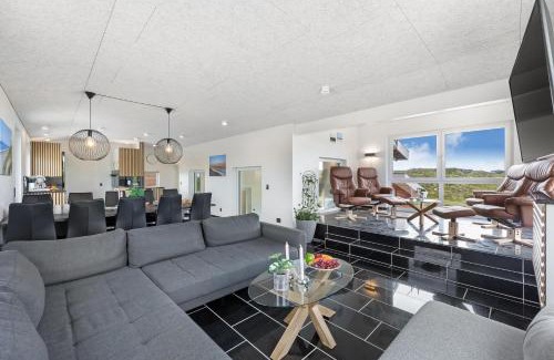 Sondervig Casa | Family-Friendly Holiday Home With Indoor Pool And Outdoor Spa 100 Meters From The North Sea