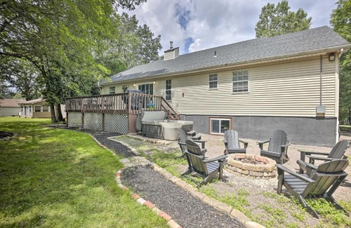 Albrightsville Casa | Family-Friendly Home with Hot Tub and EV Charger!