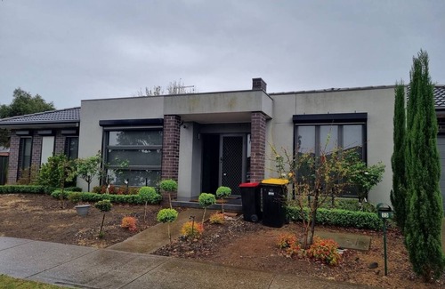 Kurunjang Casa | Family-friendly home in Melton VIC