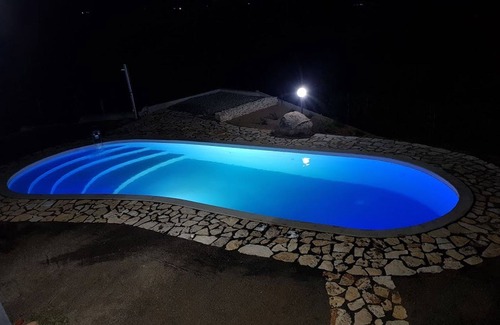 Cardedu Casa | Casa familiar en la hermosa naturaleza, piscina al aire libre, aire acond Wi-Fi.