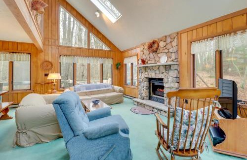 Gouldsboro Casa | Family-Friendly Home in Big Bass Lake Community!