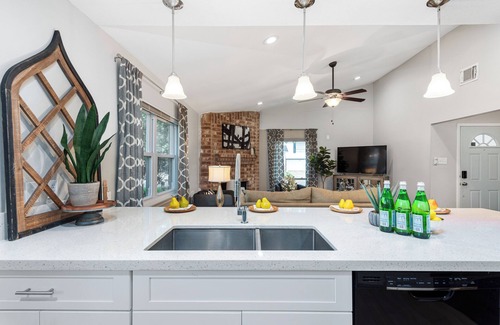 Barker Casa | Family-Friendly Home Near Great Southwest Equestrian Center – Horse Show Special