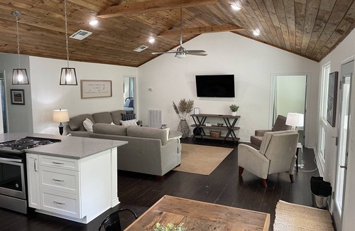 Brazoria Casa | Family friendly home on San Bernard River - GORGEOUS sunsets!!