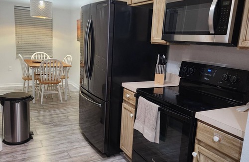 Eagle Pointe South Casa | Family-Friendly Home with Pool Near Disney