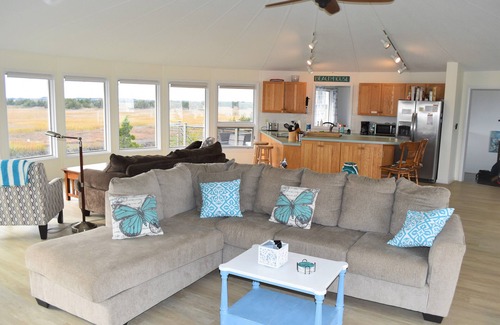 Broadkill Beach Casa | Family friendly home w/ 360 views of the bay and wild life preserve (sleeps 12)