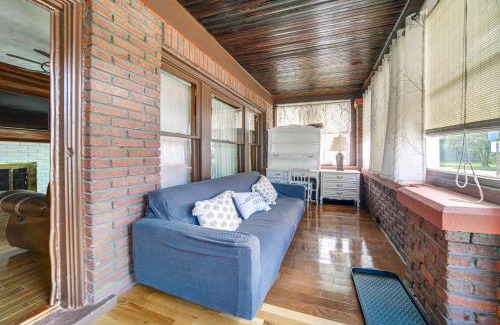 Erie Casa | Family-Friendly Home Walk to Lake Erie!