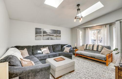 Orchard District Casa | Family-Friendly Home with Fire Pit in Bend!