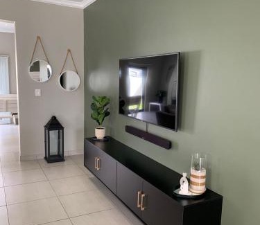 Gordon's Bay Casa | Family Friendly Home