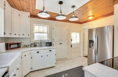 Independence Casa | Family-Friendly Independence Home: 5 Mi to Stadium