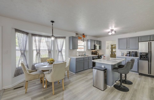 Wayne Casa | Family-Friendly Indianapolis Home w/ Fenced Yard