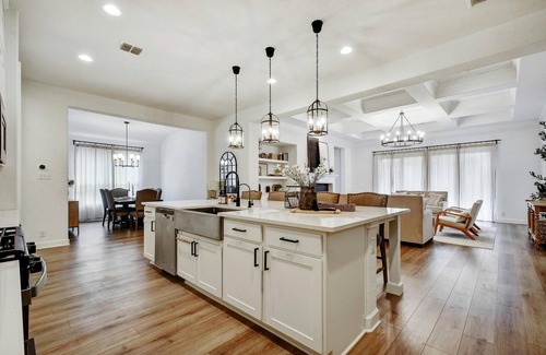 Spring Branch Casa | Family-Friendly Luxury Home w/Media Room, Near SA & ATX, Long Stays Welcome
