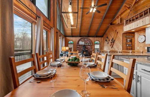 Lakeville Cabina | Family Friendly Lakehouse - Amenity Packed Community - Pools, Gym, Beach, Lakes