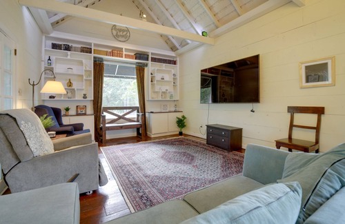 Landrum Casa | Family-Friendly Landrum Farmhouse: Deck & Swim Spa