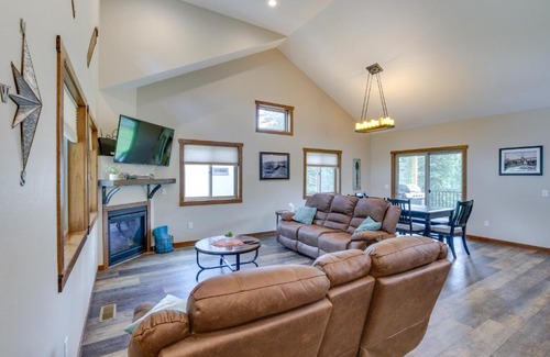 Lead Casa | Family-Friendly Lead Cabin Near ATVandSnowmobiling