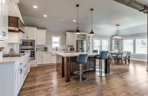 Edmond Casa | Family-Friendly Luxury- 5BR Home near Woodlands
