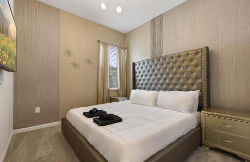 Kissimmee Casa | Family-Friendly Luxury Home Near Disney & More