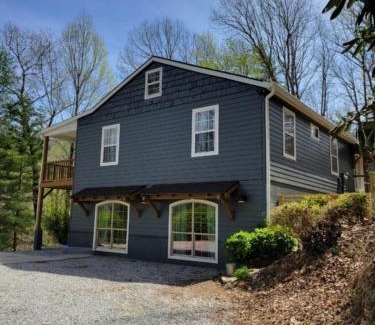 Hendersonville Casa | Family-Friendly Mountain Oasis W Game Room & Grill