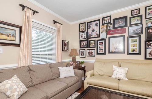 Cary Casa | Family Friendly Monthly Rental