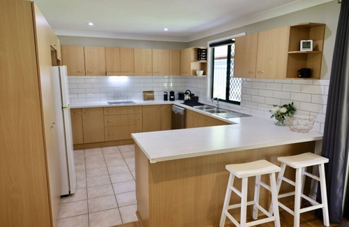 Kuranda Casa | Family Friendly | Mountain View | Late Check Out