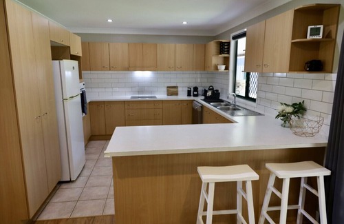 Kuranda Casa | Family Friendly | Mountain View | Late Check Out