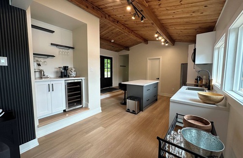 Georgian Bay Cabaña | Family Friendly Muskoka Lakehouse