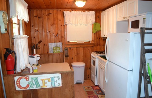 Lochmere Cabaña | Nueva cabaña Hamsphire para familias ubicada en el lago Winnisquam