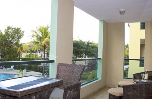Mediania Alta Apartamento | Sandy Cove - Tres Habitaciones Piso, Capacidad 8