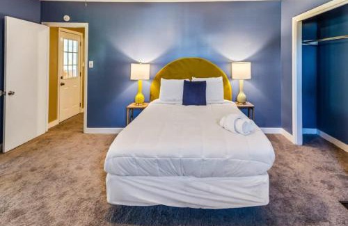 Savannah Casa | Family Friendly & Ping Pong- Relax & Play Retreat