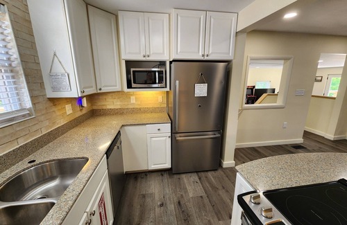 Seymour Casa | Family-friendly, playroom w/ air hockey & arcade games, hot tub, mountain views!