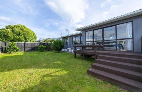 Lynmore Casa | Family Friendly, Quiet, Cozy stay in Rotorua with free Wifi