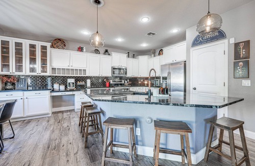Rovey Farm Estates Casa | Family-Friendly Retreat w/ Pool - Near Westgate!
