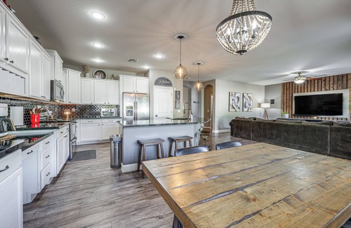Rovey Farm Estates Casa | Family-Friendly Retreat w/ Pool - Near Westgate!