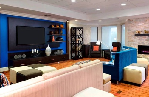 North Myrtle Beach Hotel | Family-Friendly Room Near Barefoot Landing + Myrtle's Sights