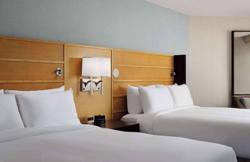 South Redondo Hotel | Family-Friendly Stay! 4 Large Units, Pets Allowed, Close to South Bay Ocean