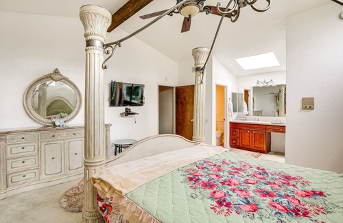 Northwest San Pedro Casa | Family-Friendly San Pedro Home: 3 Mi to Beach!