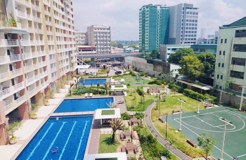 Project 4 Condominio | Family-Friendly Staycation at Infina Towers – Spacious & Convenient