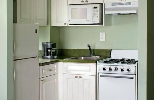 Central Park West Hotel | Family-friendly! Suite w/ Kitchenette, Walking Distance to Central Park!