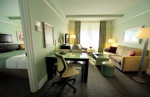 Central Park West Hotel | Family-friendly! Suite w/ Kitchenette, Walking Distance to Central Park!