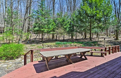 Alpine Lake Casa | Family-Friendly Terra Alta Home with Lake View!