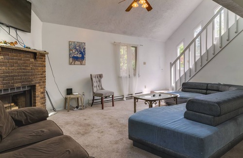 Tobyhanna Cabaña | Family-friendly Tobyhanna Vacation Rental w/ Deck!