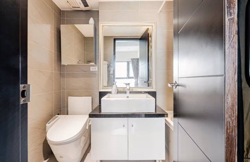 Luzhou Complejo | Family-friendly, River View, Steps to MRT, Pool, Gym