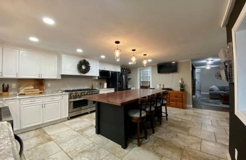 Central Square Casa | Family friendly home on Oneida lake with dock