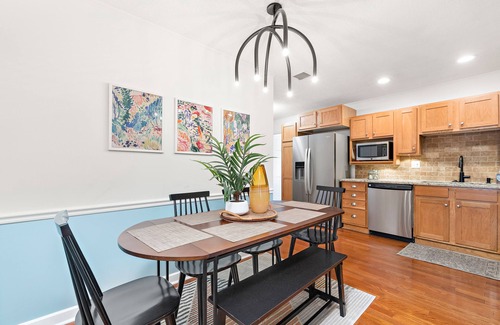 South Kansas City Casa | Family Friendly Kansas City Ranch in the Center of it All